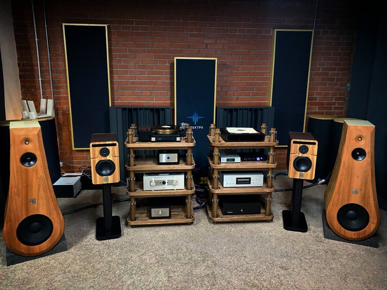 Шоурум Hi-End аудиосистем ELECTRA